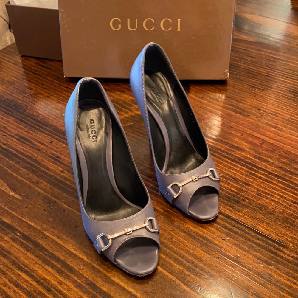 Gucci open toe pump size 37